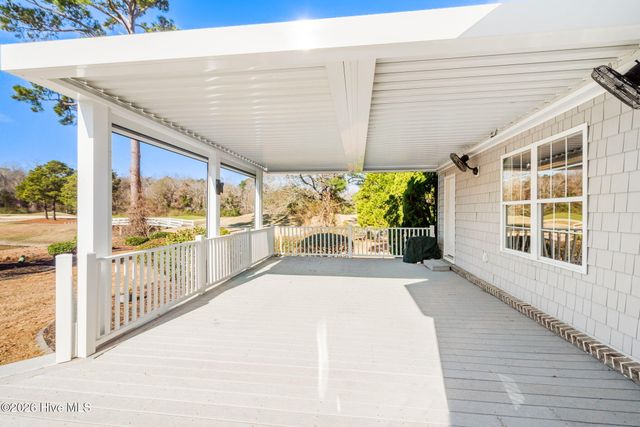 569 Fairburn Court NW, Calabash, NC 28467