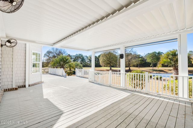 569 Fairburn Court NW, Calabash, NC 28467