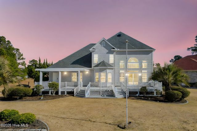 569 Fairburn Court NW, Calabash, NC 28467