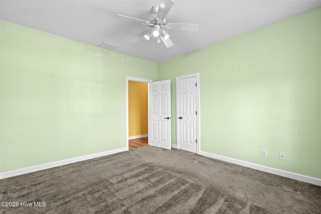 569 Fairburn Court NW, Calabash, NC 28467