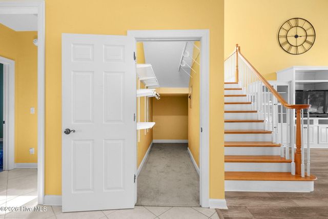 569 Fairburn Court NW, Calabash, NC 28467