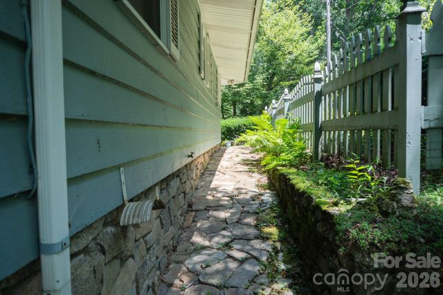 104 Ash Drive, Maggie Valley, NC 28751