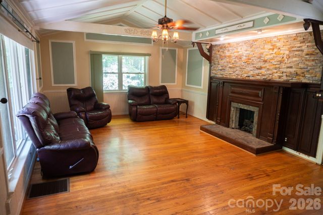 104 Ash Drive, Maggie Valley, NC 28751