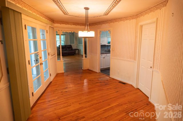104 Ash Drive, Maggie Valley, NC 28751