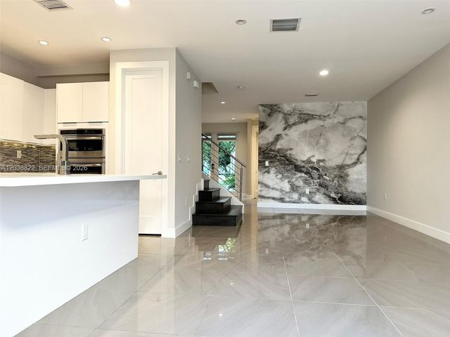 10560 NW 63rd Terrace, Doral, FL 33178