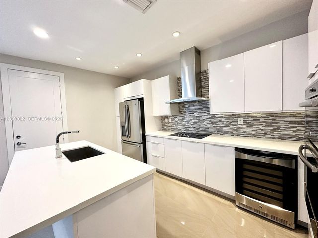 10560 NW 63rd Terrace, Doral, FL 33178