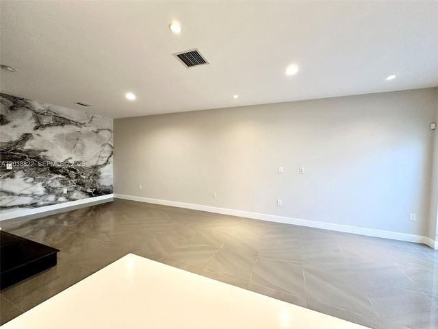 10560 NW 63rd Terrace, Doral, FL 33178