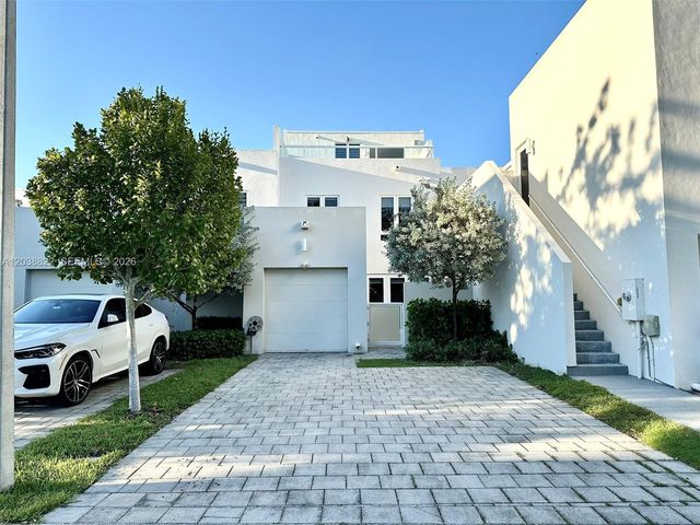 10560 NW 63rd Terrace, Doral, FL 33178