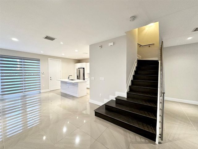 10560 NW 63rd Terrace, Doral, FL 33178