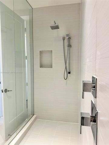10560 NW 63rd Terrace, Doral, FL 33178