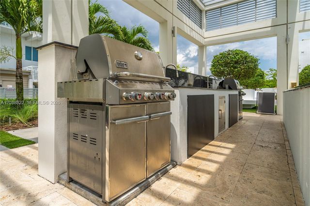 10560 NW 63rd Terrace, Doral, FL 33178