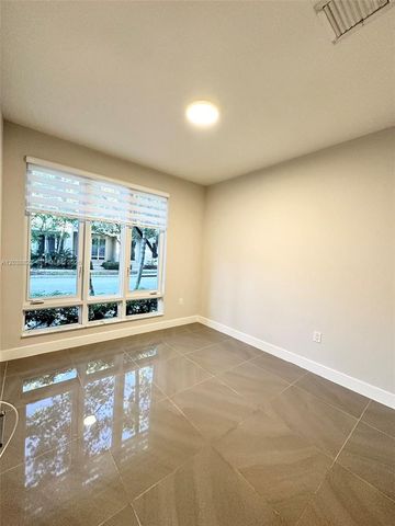 10560 NW 63rd Terrace, Doral, FL 33178