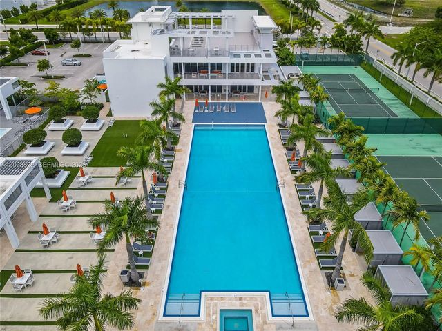 10560 NW 63rd Terrace, Doral, FL 33178