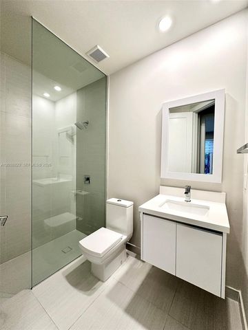 10560 NW 63rd Terrace, Doral, FL 33178