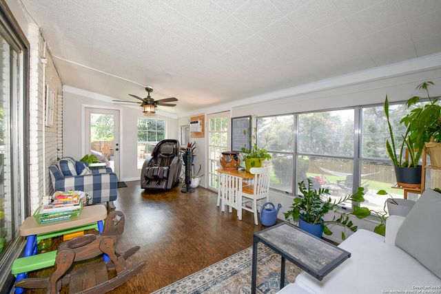 222 Highview, San Antonio, TX 78228