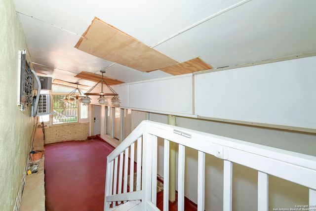 222 Highview, San Antonio, TX 78228