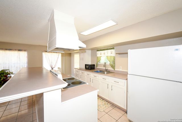 222 Highview, San Antonio, TX 78228