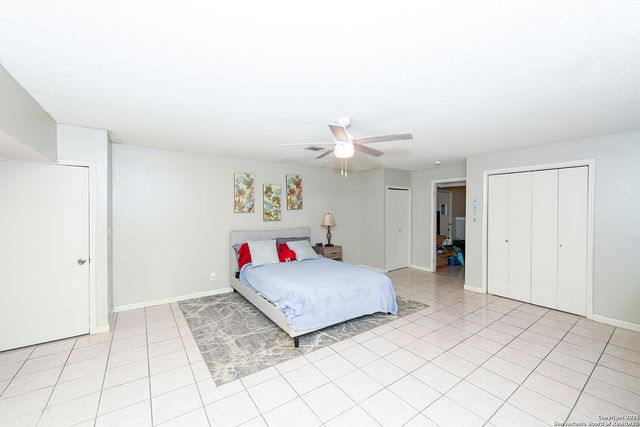 222 Highview, San Antonio, TX 78228