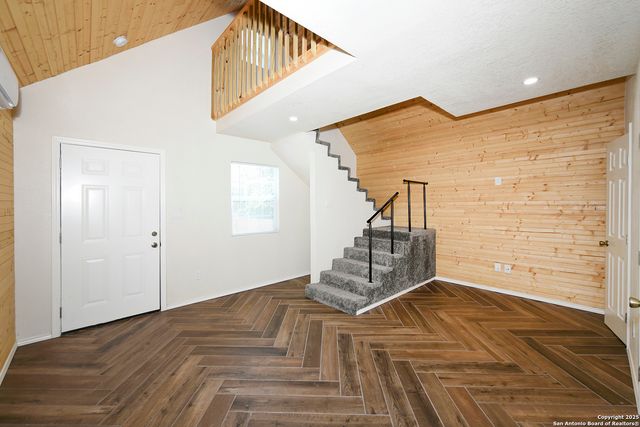 222 Highview, San Antonio, TX 78228