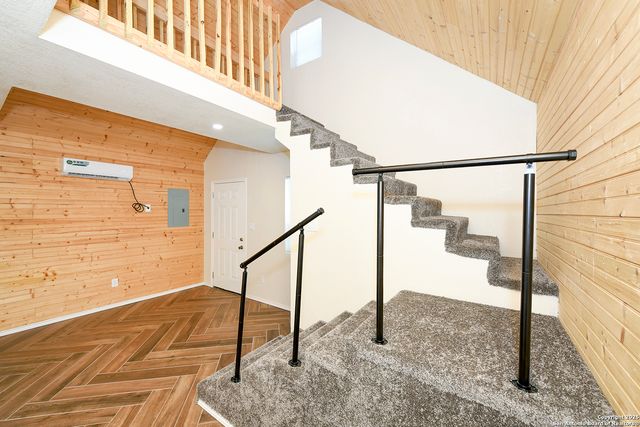 222 Highview, San Antonio, TX 78228