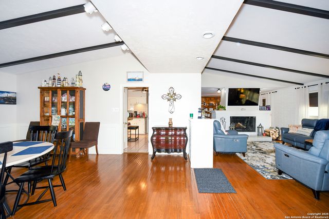 222 Highview, San Antonio, TX 78228