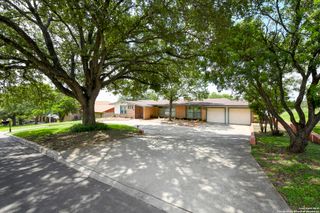222 Highview, San Antonio, TX 78228