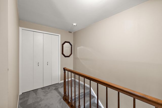 1050 Roslyn Road, Mount Clemens, MI 48043