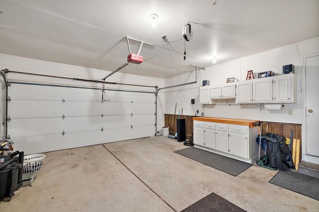 1050 Roslyn Road, Mount Clemens, MI 48043