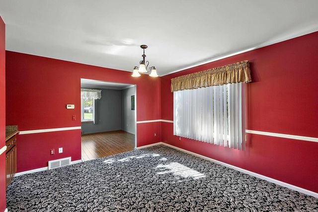 1050 Roslyn Road, Mount Clemens, MI 48043