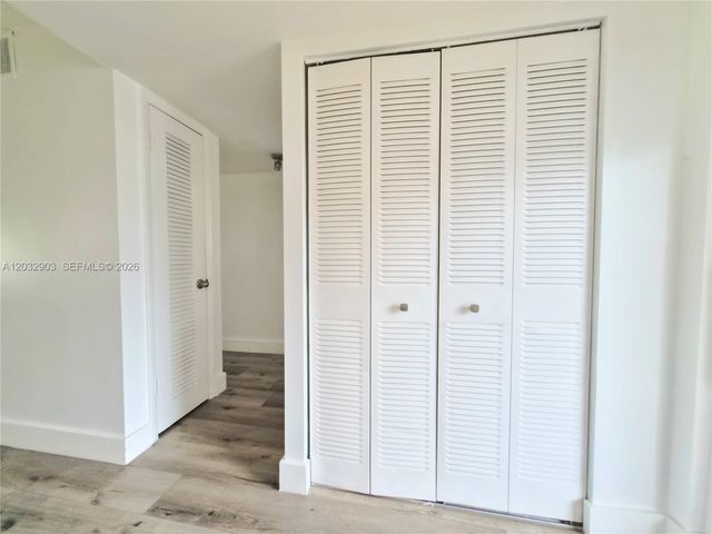 9041 Sunrise Lakes Blvd 106, Sunrise, FL 33322