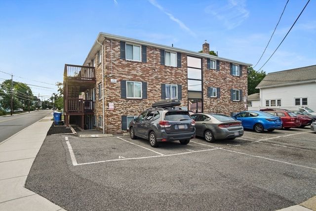 243 Lake St. 1, Waltham, MA 02451