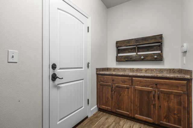 19055 Del Mar Drive, Cottonwood, CA 96022