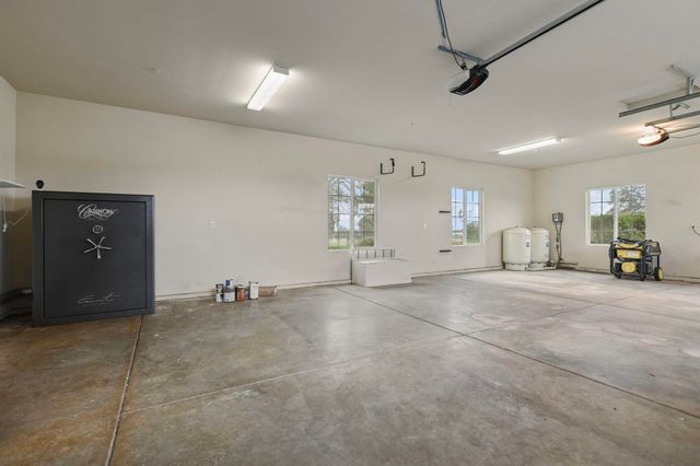 19055 Del Mar Drive, Cottonwood, CA 96022