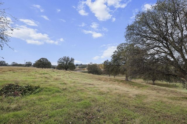 19055 Del Mar Drive, Cottonwood, CA 96022