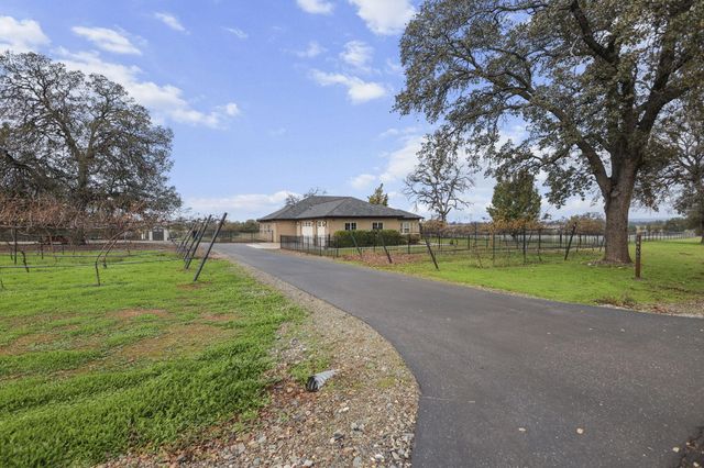 19055 Del Mar Drive, Cottonwood, CA 96022