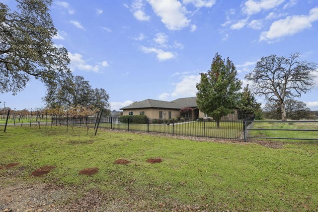 19055 Del Mar Drive, Cottonwood, CA 96022