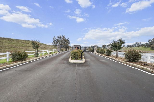 19055 Del Mar Drive, Cottonwood, CA 96022