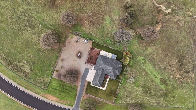 19055 Del Mar Drive, Cottonwood, CA 96022