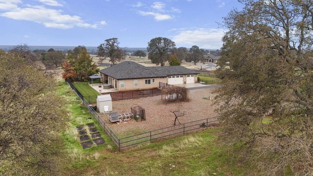 19055 Del Mar Drive, Cottonwood, CA 96022