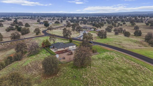 19055 Del Mar Drive, Cottonwood, CA 96022