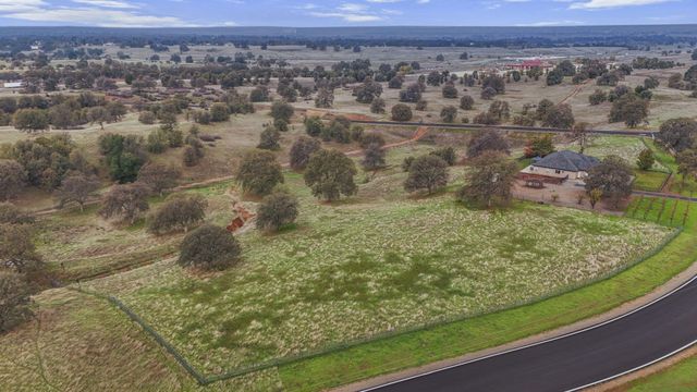 19055 Del Mar Drive, Cottonwood, CA 96022