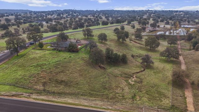 19055 Del Mar Drive, Cottonwood, CA 96022