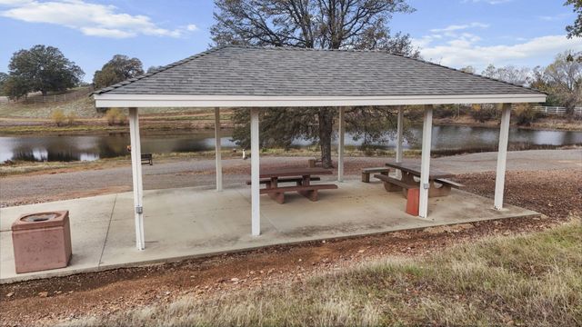 19055 Del Mar Drive, Cottonwood, CA 96022