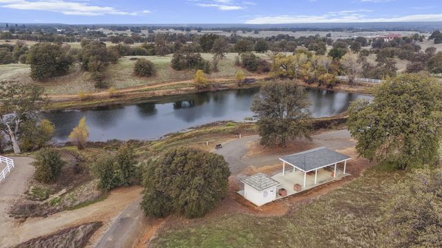 19055 Del Mar Drive, Cottonwood, CA 96022