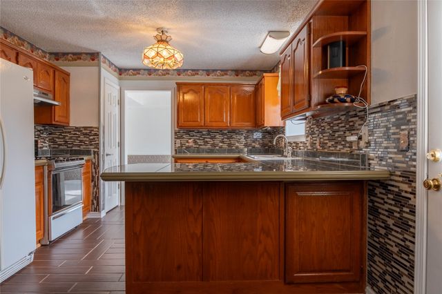 6318 S 90th Street East, Tulsa, OK 74133