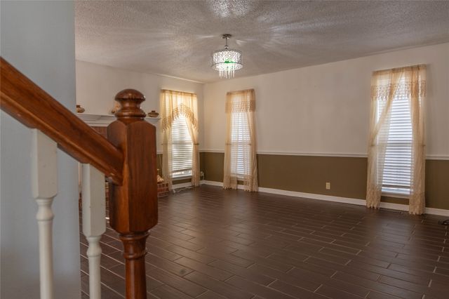 6318 S 90th Street East, Tulsa, OK 74133