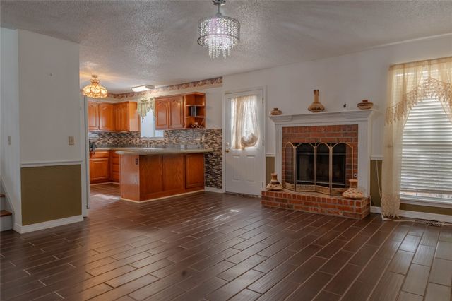6318 S 90th Street East, Tulsa, OK 74133