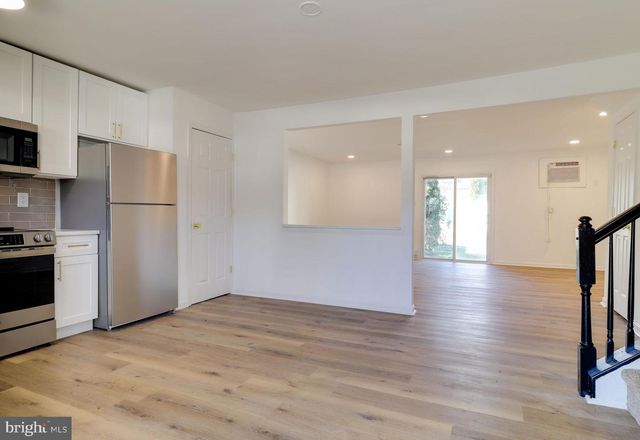 442 LA CASCATA TNHS, Clementon, NJ 08021