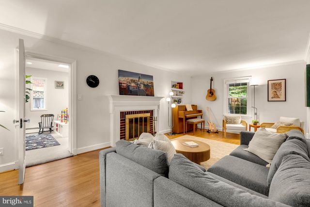 8406 HARTFORD AVE, Silver Spring, MD 20910