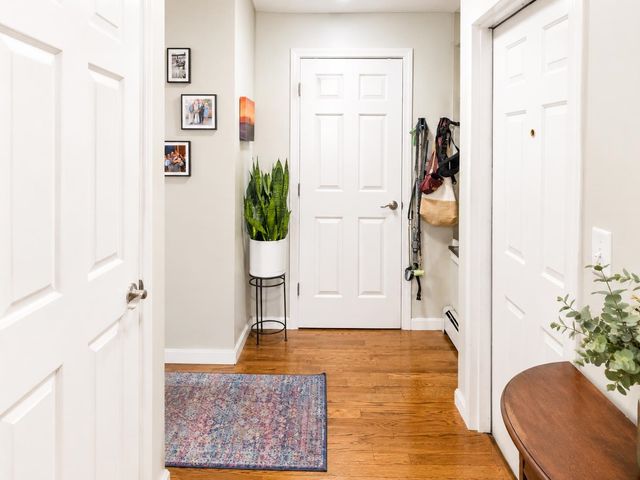 602 North Ave Apt 6, Burlington, VT 05408